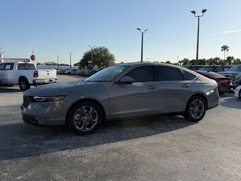 Used 2025 Honda Accord EX-L image 8