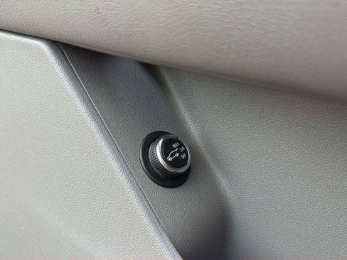 Used 2017 Cadillac XT5 Premium Luxury AWD/4WD image 32