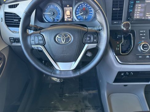 Used 2015 Toyota Sienna XLE w/ XLE Navigation Package image 16