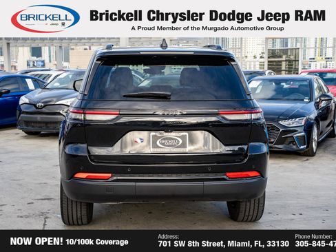 Used 2024 Jeep Grand Cherokee Altitude image 6