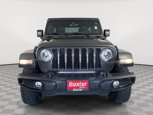 Used 2022 Jeep Wrangler Unlimited Sahara AWD/4WD image 2