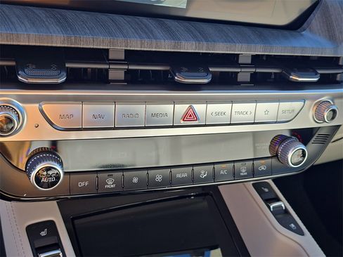 New 2025 Kia Telluride EX image 28