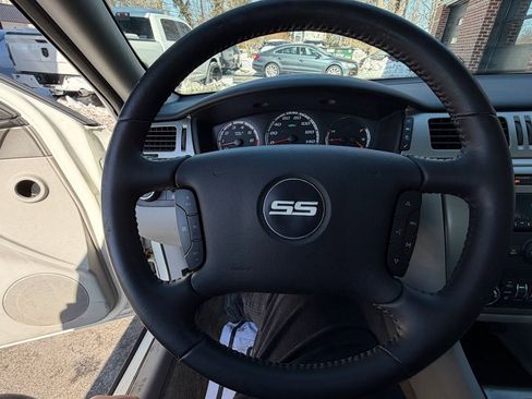 Used 2008 Chevrolet Impala SS w/ Convenience Package image 11