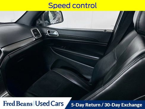 Used 2018 Jeep Grand Cherokee Altitude AWD/4WD image 29