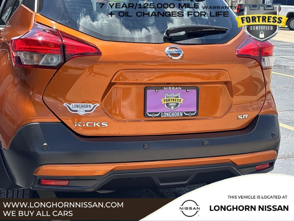 Used 2020 Nissan Kicks SR w/ SR Premium Package FWD image 5