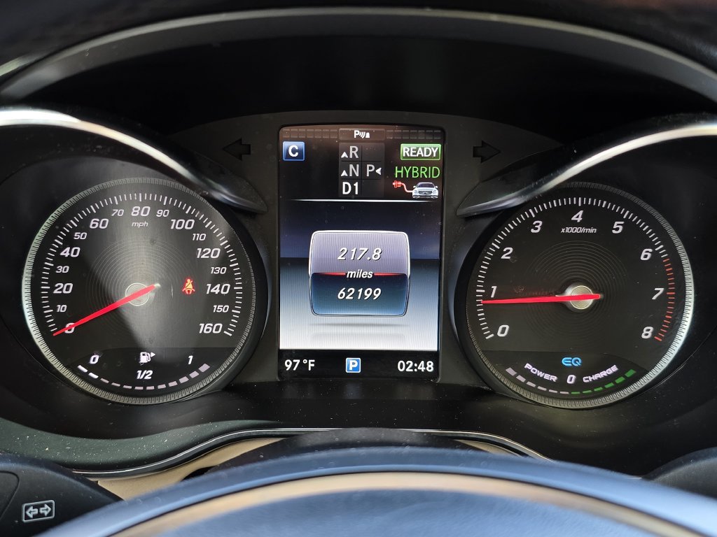 Used 2019 Mercedes-Benz GLC 350e 4MATIC image 34