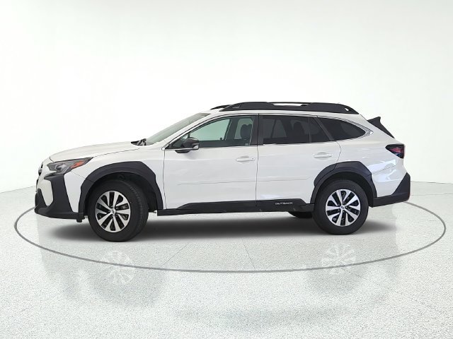 Used 2025 Subaru Outback Premium w/ Popular Package #1A AWD/4WD image 2