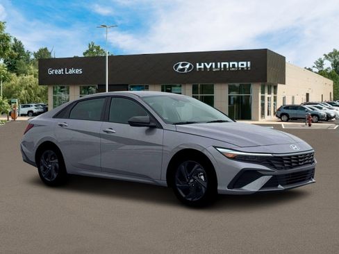 New 2026 Hyundai Elantra Sport image 10
