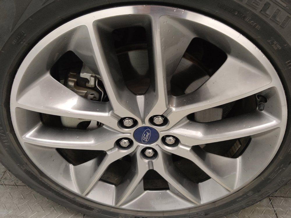 Used 2017 Ford Edge Titanium w/ Equipment Group 301A FWD image 31