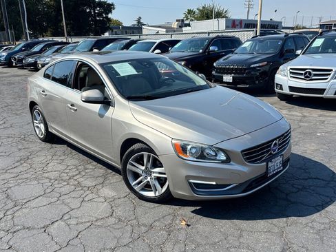 Used 2015 Volvo S60 T5 Premier FWD image 2