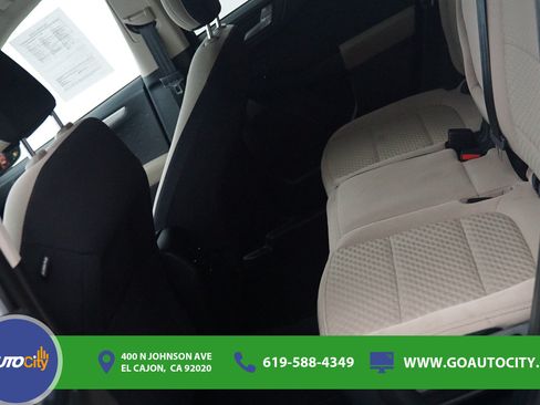 Used 2020 Ford Escape SE FWD image 14