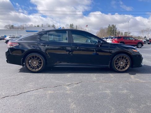 Used 2023 Toyota Camry SE image 8