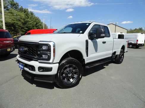 Used 2025 Ford F250 XL w/ STX Appearance Package AWD/4WD image 1