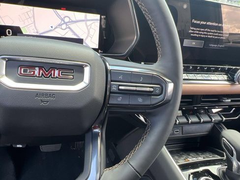 New 2025 GMC Canyon AT4 w/ Nightfall Edition image 23
