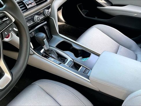 Used 2019 Honda Accord LX image 15
