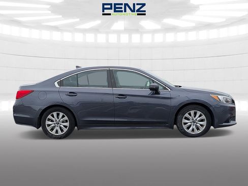 Used 2017 Subaru Legacy 2.5i Premium image 8
