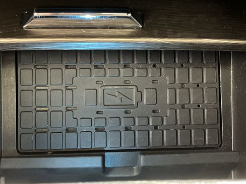 Certified 2024 Ford Expedition Limited image 30