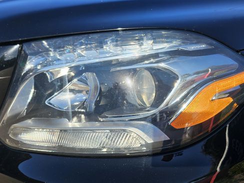 Used 2019 Mercedes-Benz GLS 450 4MATIC w/ Premium 1 Package image 11