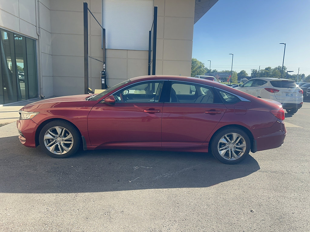 Used 2019 Honda Accord LX image 5