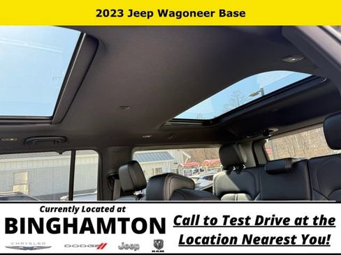 Used 2023 Jeep Wagoneer 4WD w/ Premium Group I image 19