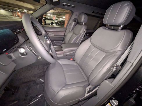 New 2026 Land Rover Range Rover Long Wheelbase SE AWD/4WD image 15