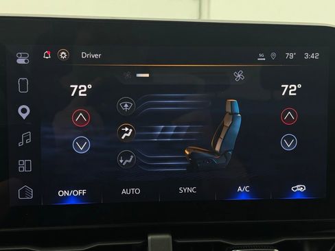 Used 2025 Chevrolet Equinox RS w/ Safety and Technology Package image 29