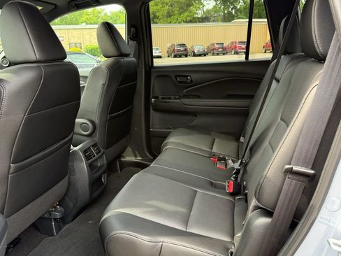 Used 2023 Honda Passport EX-L image 18
