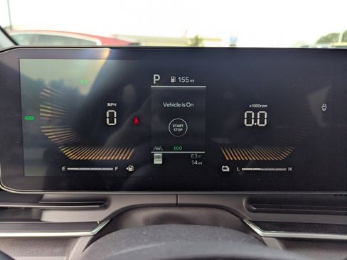 New 2025 Kia Carnival EX image 12