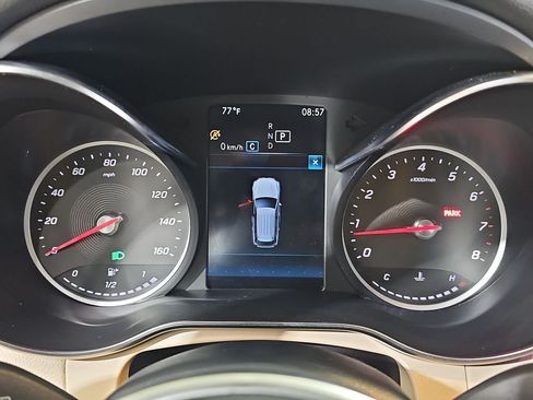 Used 2021 Mercedes-Benz GLC 300 4MATIC image 22