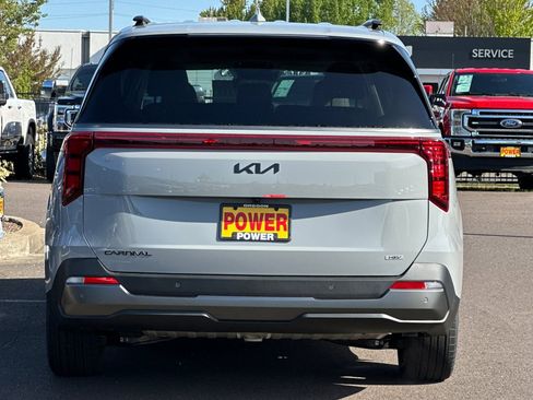 New 2026 Kia Carnival SX FWD image 6