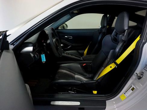 Used 2018 Porsche 911 GT3 image 7