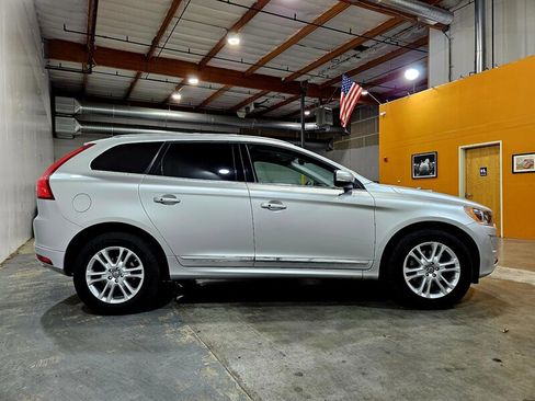 Used 2015 Volvo XC60 T5 AWD/4WD image 4