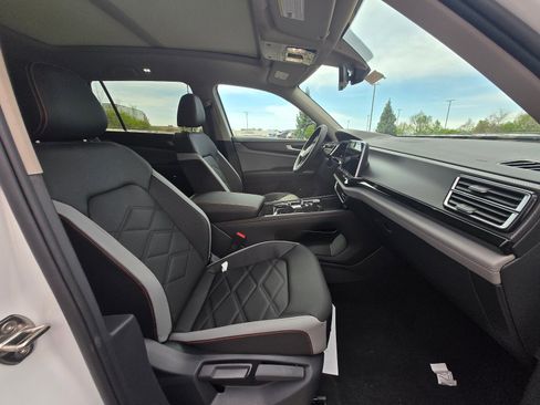 New 2026 Volkswagen Atlas Peak Edition AWD/4WD image 11