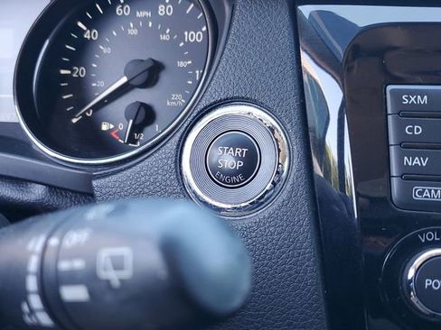 Used 2017 Nissan Rogue SL image 31