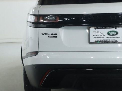 Used 2019 Land Rover Range Rover Velar S AWD/4WD image 46