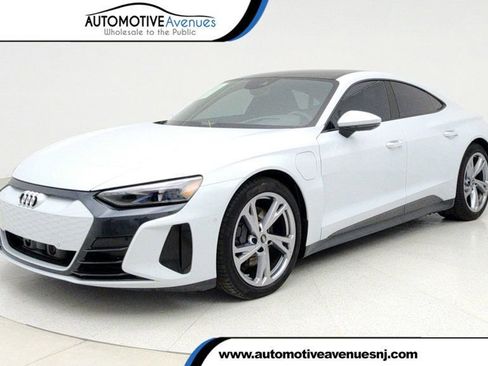 Used 2024 Audi e-tron GT Prestige w/ Prestige Package image 1