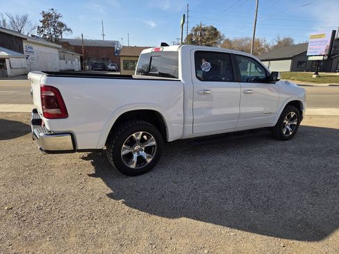 Used 2022 RAM 1500 Laramie AWD/4WD image 3