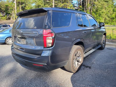 Used 2021 Chevrolet Tahoe Z71 w/ Luxury Package AWD/4WD image 4