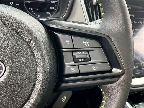 Used 2025 Subaru Outback Onyx Edition AWD/4WD image 25