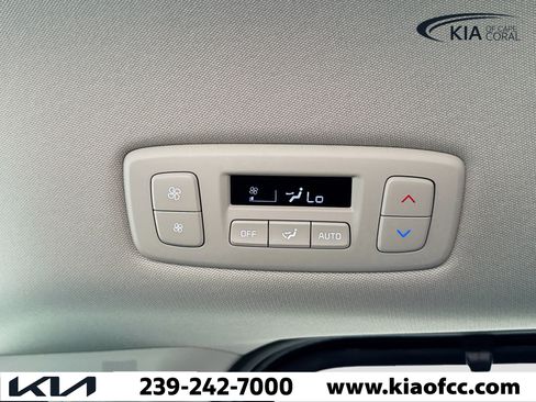 New 2026 Kia Carnival EX FWD image 18
