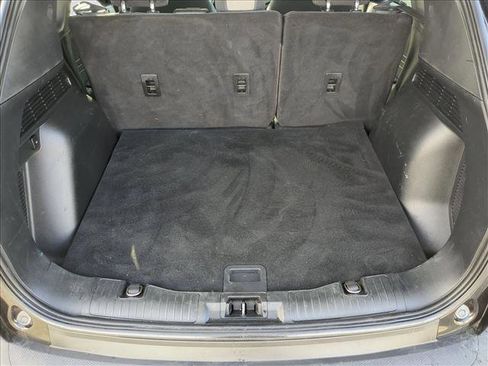 Used 2021 Ford Escape SE image 6