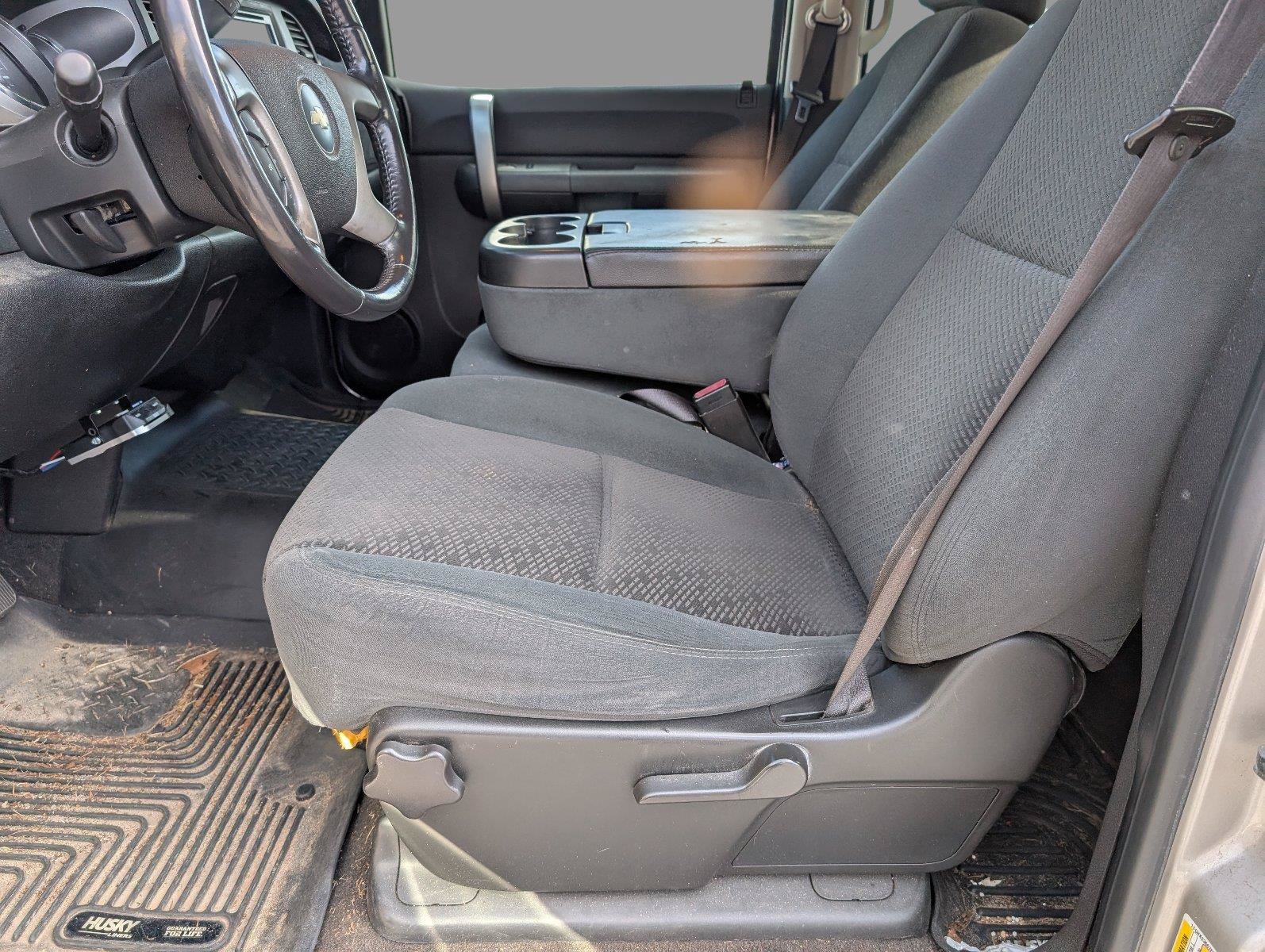 Used 2007 Chevrolet Silverado 2500 LT w/ Suspension Package, Off-Road AWD/4WD image 3