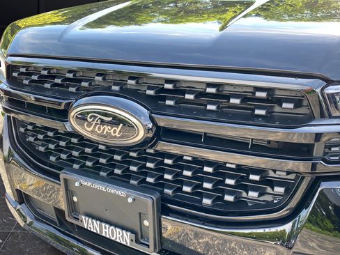 New 2026 Ford Ranger XLT w/ Black Appearance Package AWD/4WD image 39