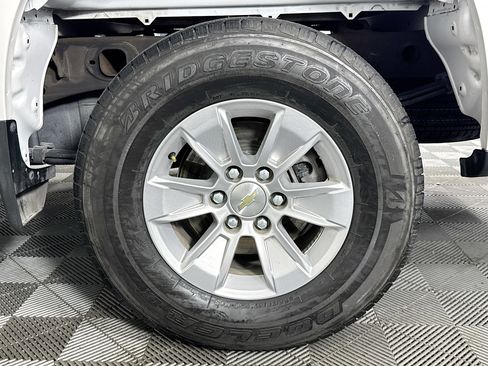 Used 2021 Chevrolet Silverado 1500 LT RWD image 38