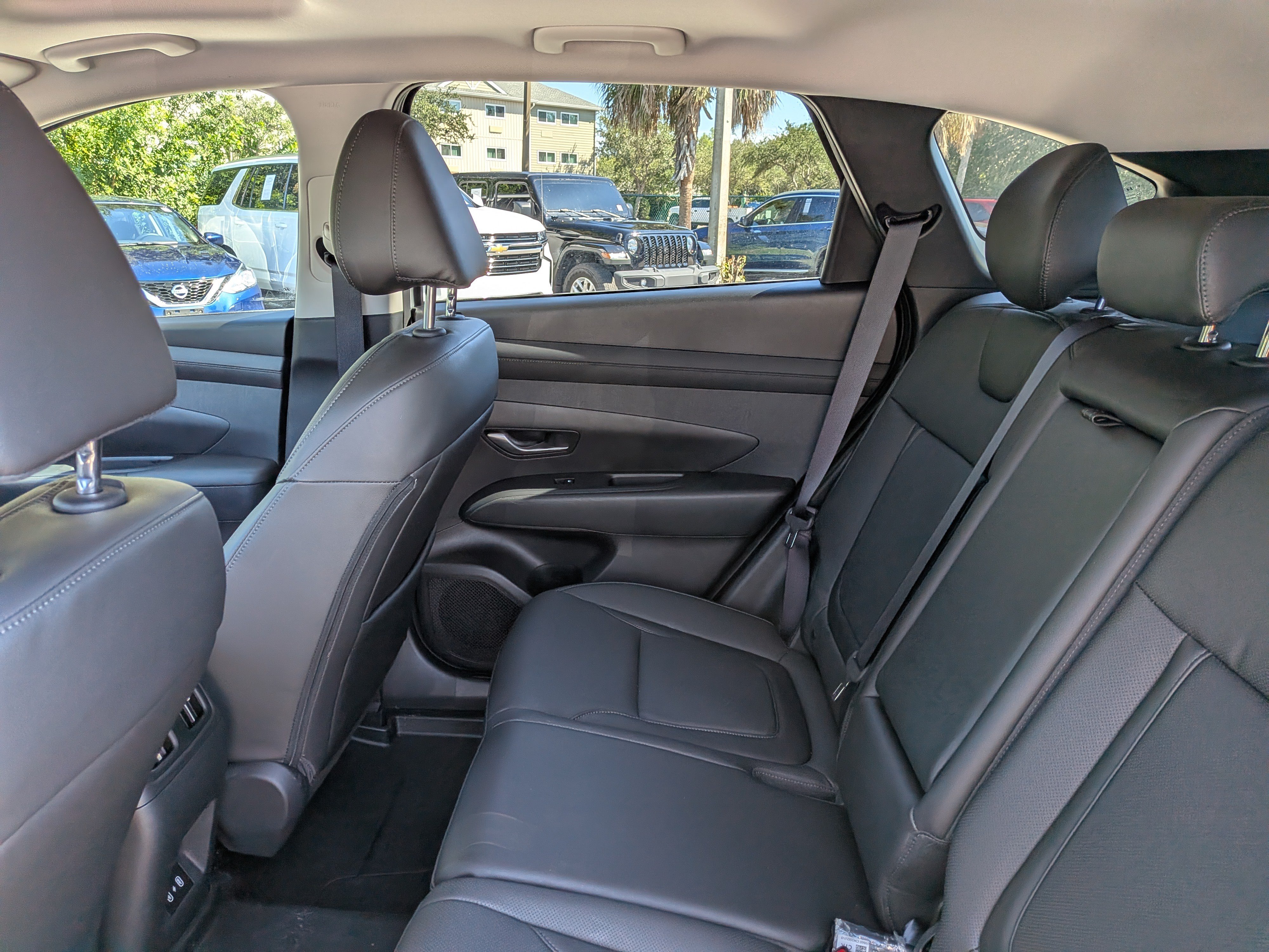 Used 2025 Hyundai Tucson SEL FWD image 15