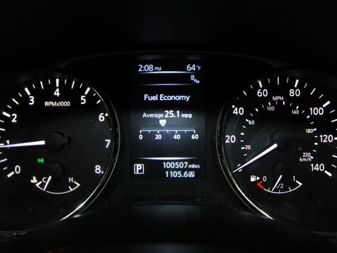 Used 2016 Nissan Rogue SV w/ SV Premium Package image 10