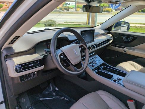 Used 2022 Lincoln Aviator Reserve w/ Equipment Group 201A RWD image 20