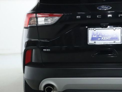 Used 2022 Ford Escape SE w/ Convenience Package image 16