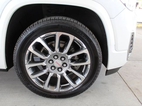 Used 2023 GMC Acadia Denali w/ Denali Technology Package AWD/4WD image 65