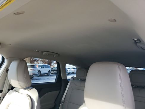 Certified 2024 Lincoln Corsair AWD w/ Equipment Group 101A image 11